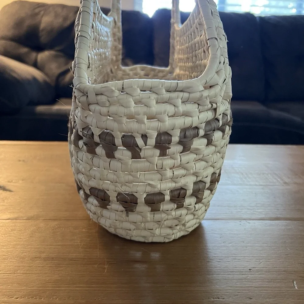 Woven Basket Shoulder Bag Cream Brown Boho Coastal Summer Tote Purse